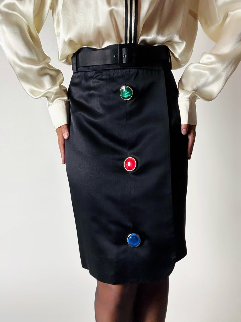 Gonna vintage Yves Saint Laurent Variation in raso nero con bottoni gioiello