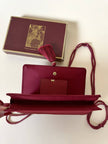 Borsa vintage Guy Laroche Paris in raso color lampone con nappa couture