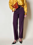 Pantalon tailleur taille haute à coupe cigarette couleur prune