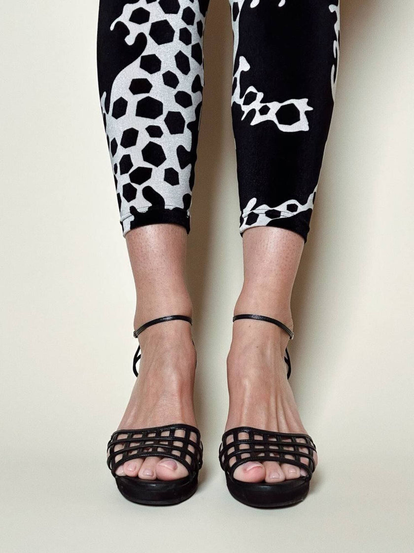 Sandali Yves Saint Laurent in pelle nera con tomaia a gabbia tacco a spillo e plateau – SS 2009
