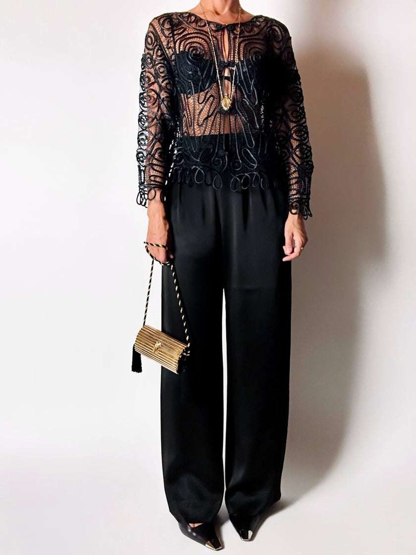 Giacca vintage in seta nera con ricami soutache e alamari