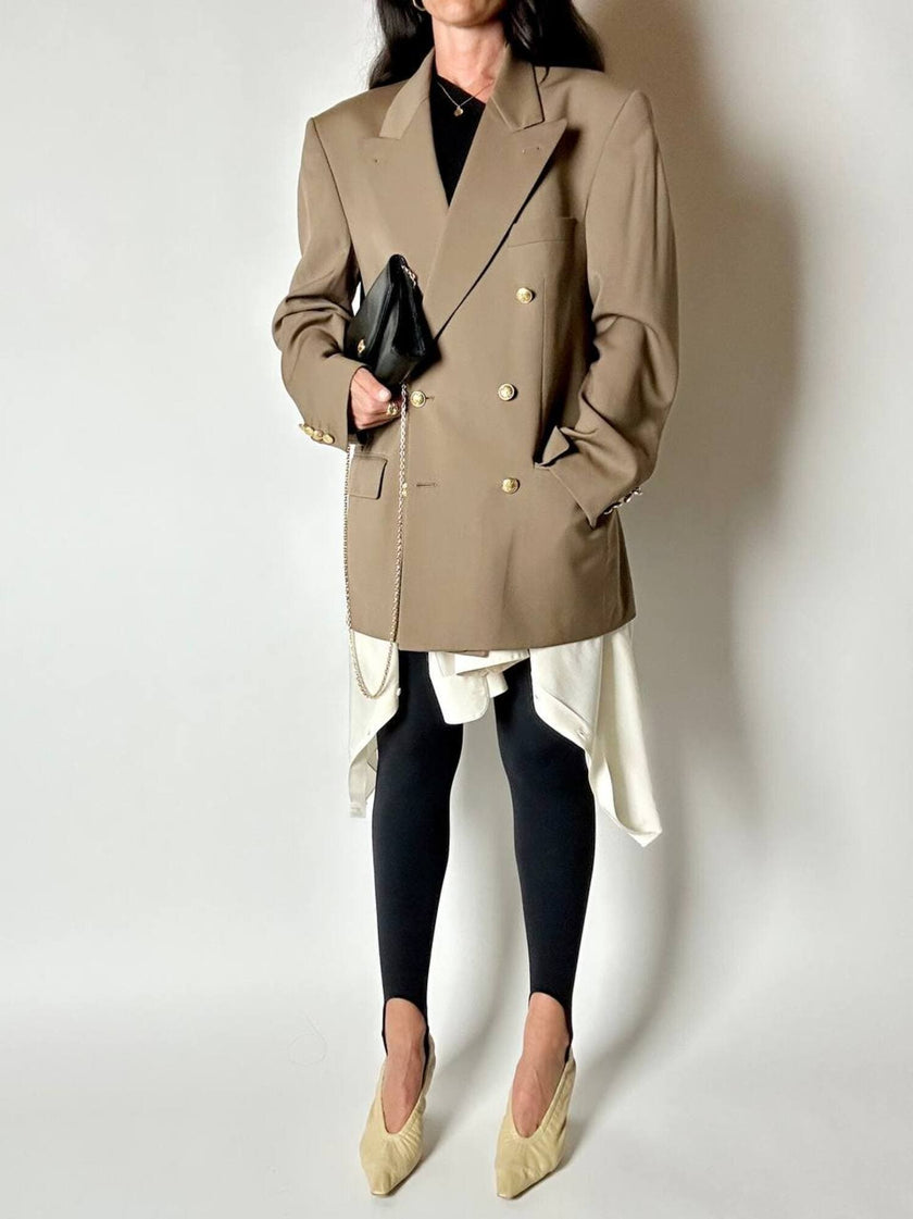 Blazer vintage Yves Saint Laurent in lana cachi doppiopetto con bottoni logati oro