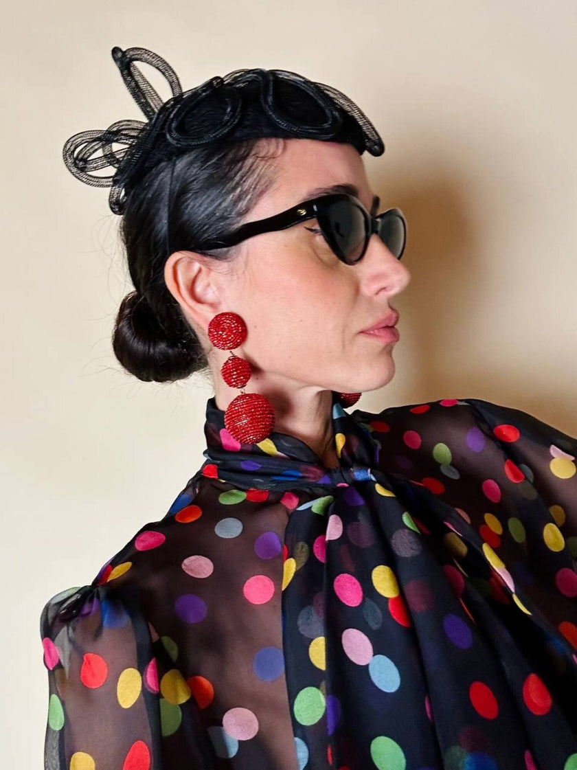Maxi clip pendenti con sfere ricoperte di perline rosse