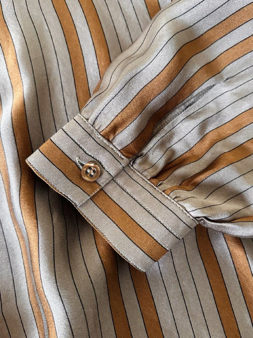 Camicia in raso di seta a righe verticali tortora e caramello Castle Bologna