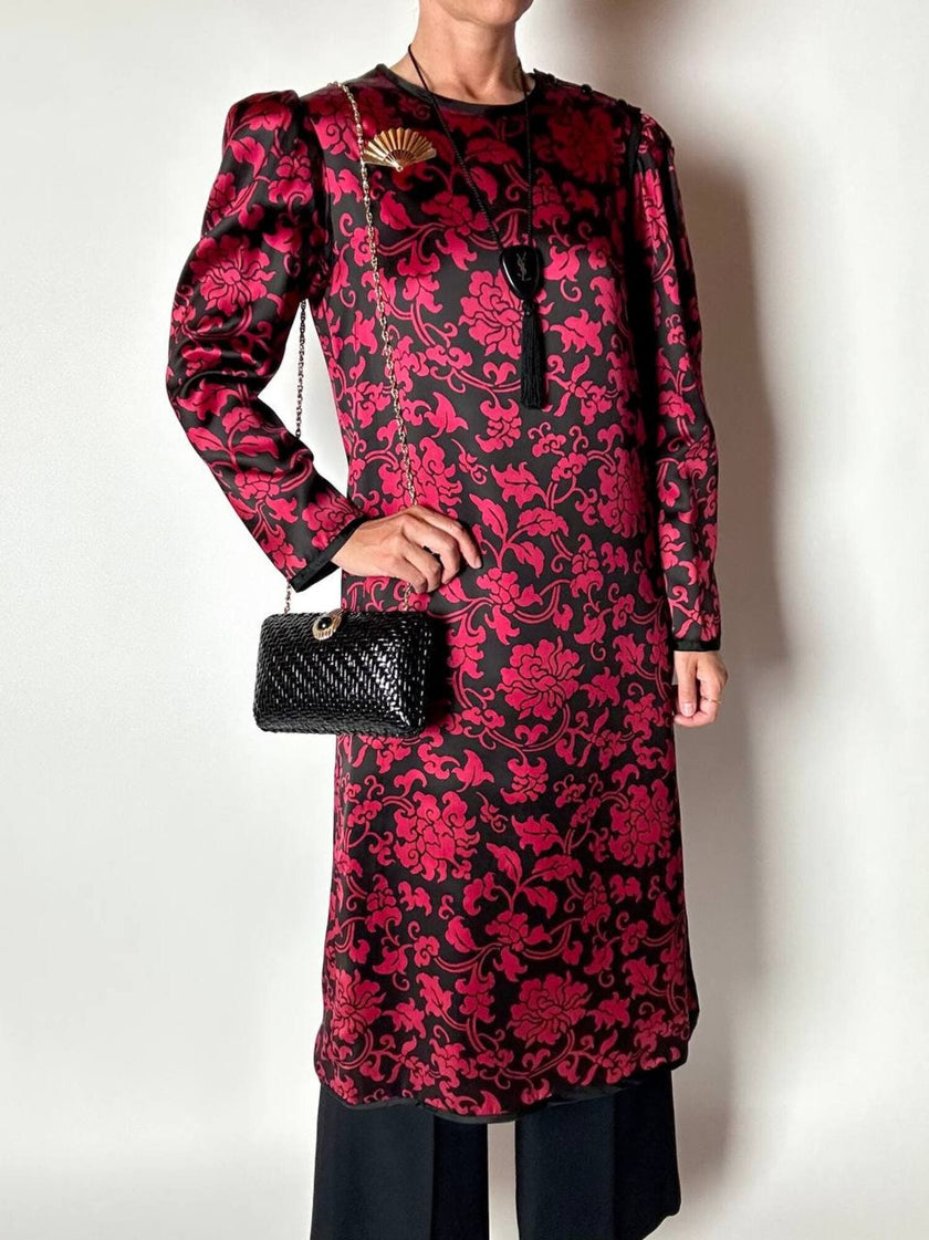 Abito Yves Saint Laurent Rive Gauche in raso con fantasia damascata rossa e nera