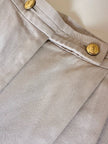 Bermuda Yves Saint Laurent in cotone color sabbia con bottoni dorati con logo YSL