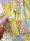 Camicia con fantasia bucolica in tonalità pastello 