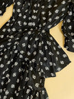 Puffy dress nero con rose bianche