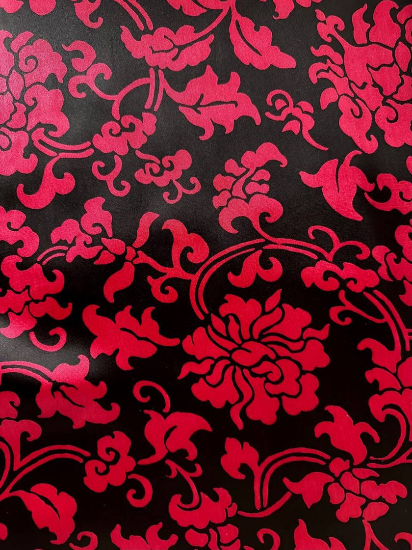 Abito Yves Saint Laurent Rive Gauche in raso con fantasia damascata rossa e nera