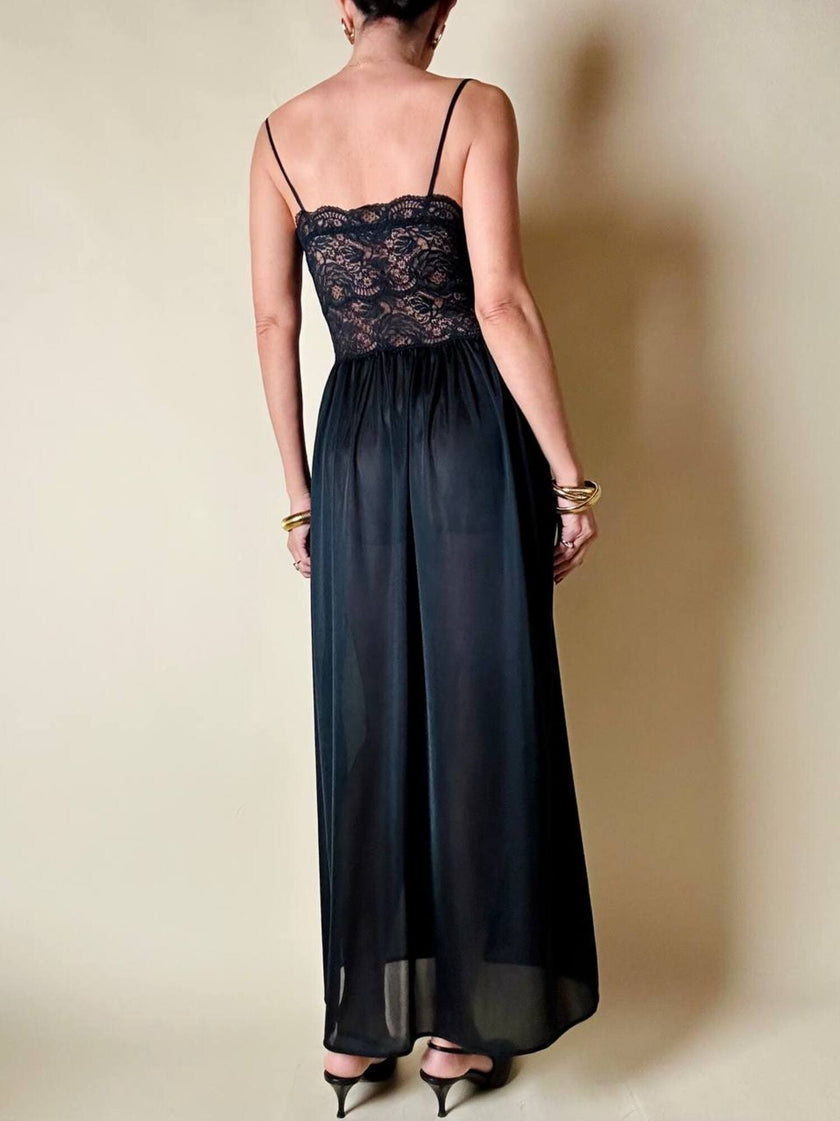 Slip dress nero in pizzo con coppe a balconcino “La Perla”