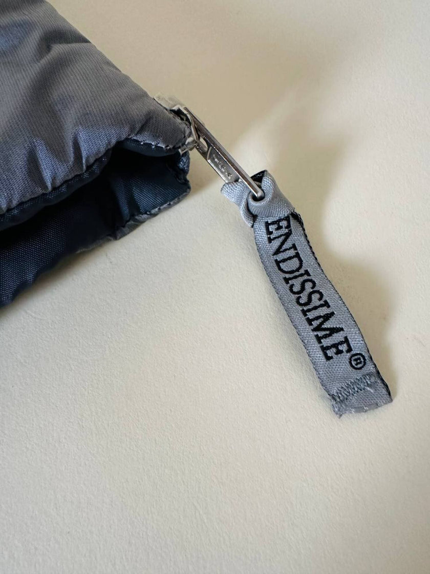 Gilet tecnico imbottito in nylon argento “Fendissime”