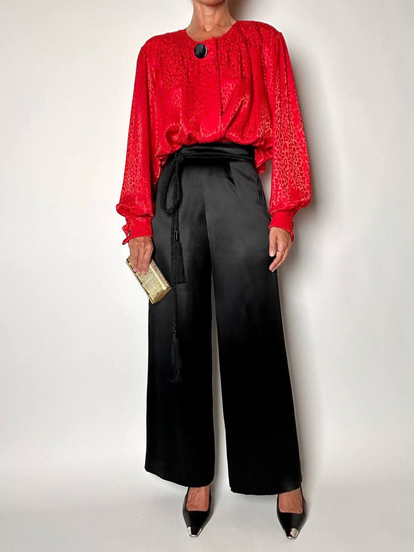 Camicia vintage Yves Saint Laurent in raso jaquard rosso con bottoni neri