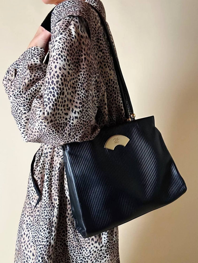 Borsa in pelle nera con lavorazione canneté “Karl Lagerfeld”