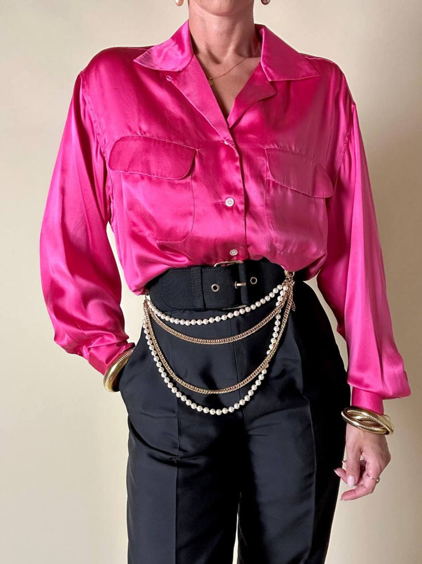 Cintura alta in gros grain nero con perle e catene pendenti “Moschino”