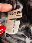 Biker vintage in pelle nera con cintura in vita e fodera couture
