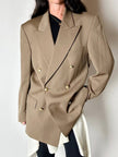 Blazer vintage Yves Saint Laurent in lana cachi doppiopetto con bottoni logati oro