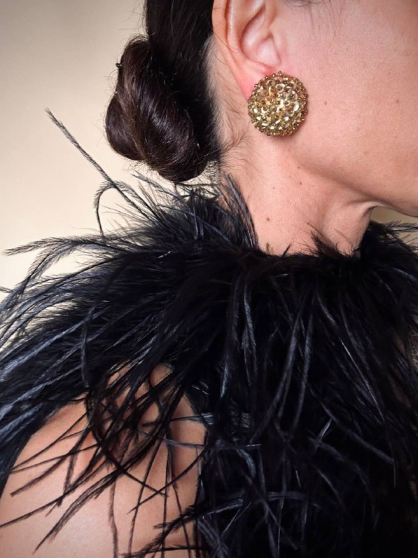 Clip a mezza sfera in paillettes e perline oro