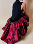 Body vintage La Perla in tulle nero e lana con applicazioni floreali in raso