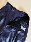 Pantalones Loewe de talle alto en napa color arándano con botón con logo