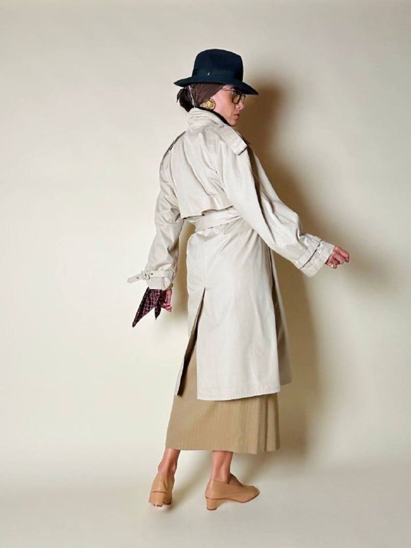 Trench color sabbia “Yves Saint Laurent”