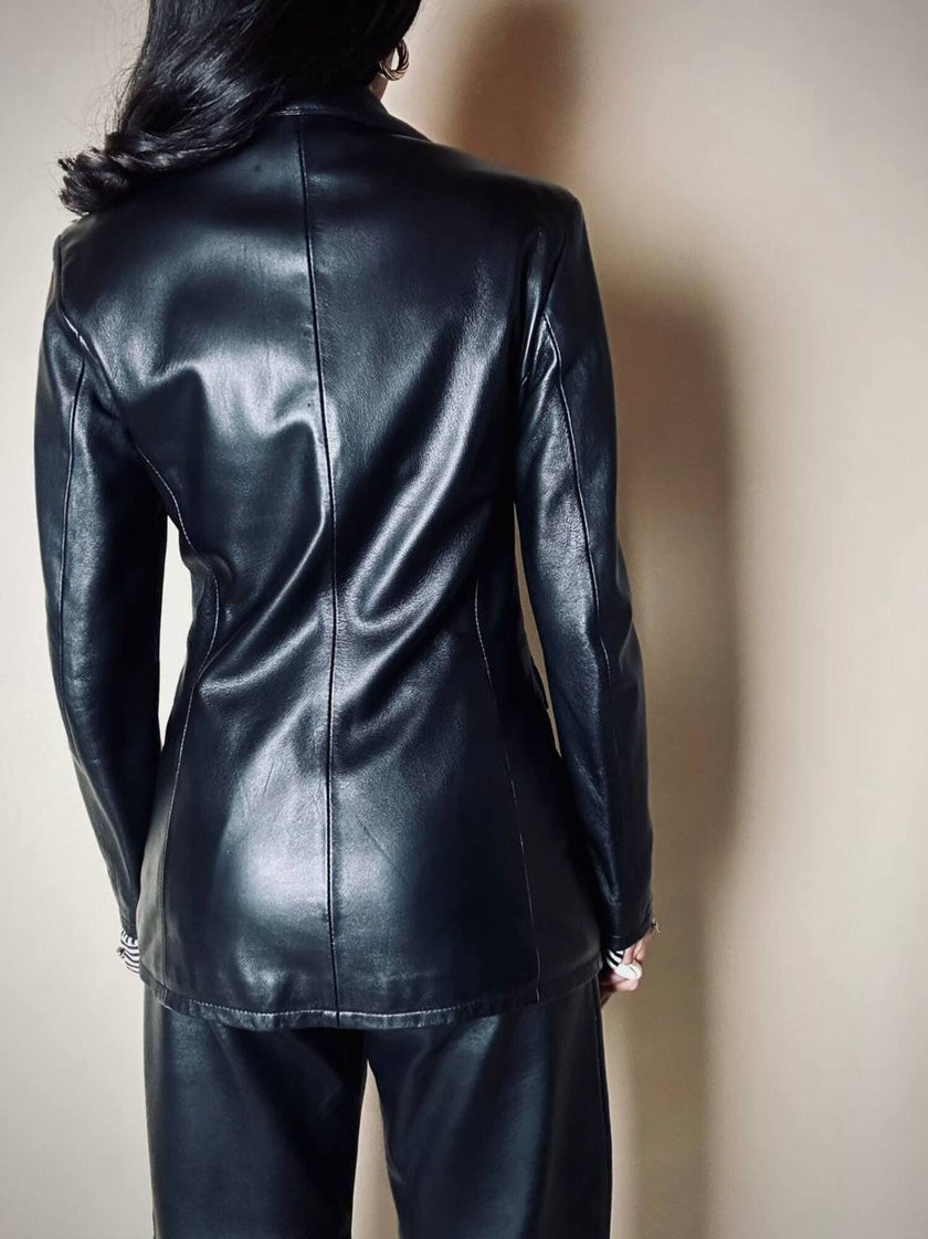 Blazer vintage in pelle nera Blue Deep taglio classico sciancrato