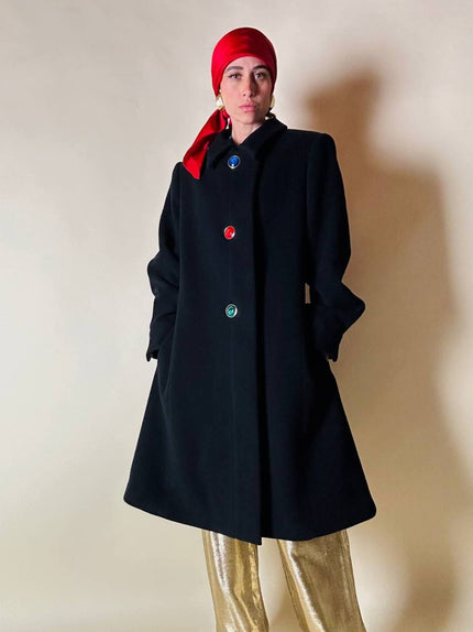 Cappotto nero con maxi bottoni gioiello multicolor “Yves Saint Laurent”