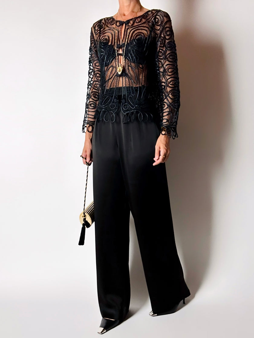 Giacca vintage in seta nera con ricami soutache e alamari