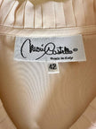 Camicia in seta avorio con dettagli plissé e bottoni gioiello “Mori Castello”