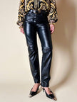 Pantalone a cinque tasche in pelle nera “Carla Falleri”