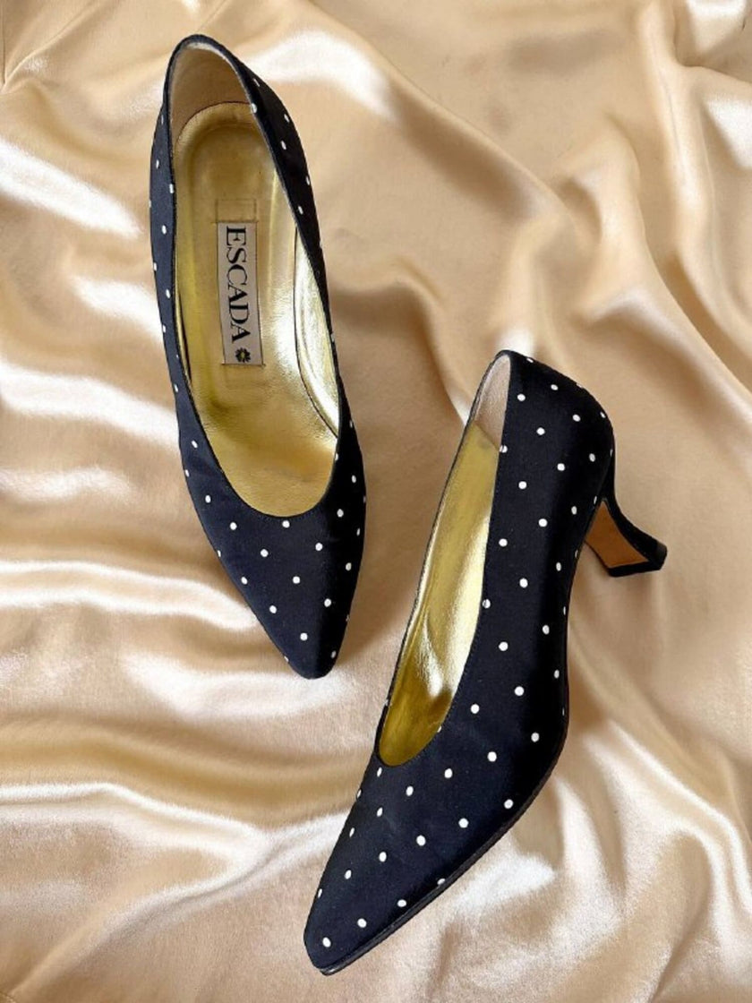 Décolleté in tessuto nero a pois bianchi “Escada”