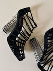 Sandali Cage Yves Saint Laurent in Vernice Nera con Tacco Scultura – SS 2009
