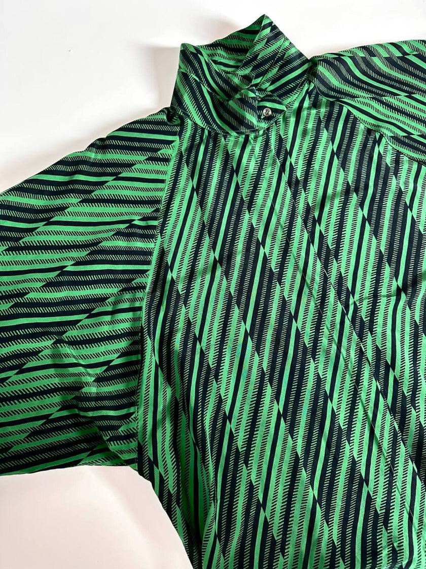 Camicia vintage in fresco di lana e seta verde smeraldo con fantasia grafica astratta