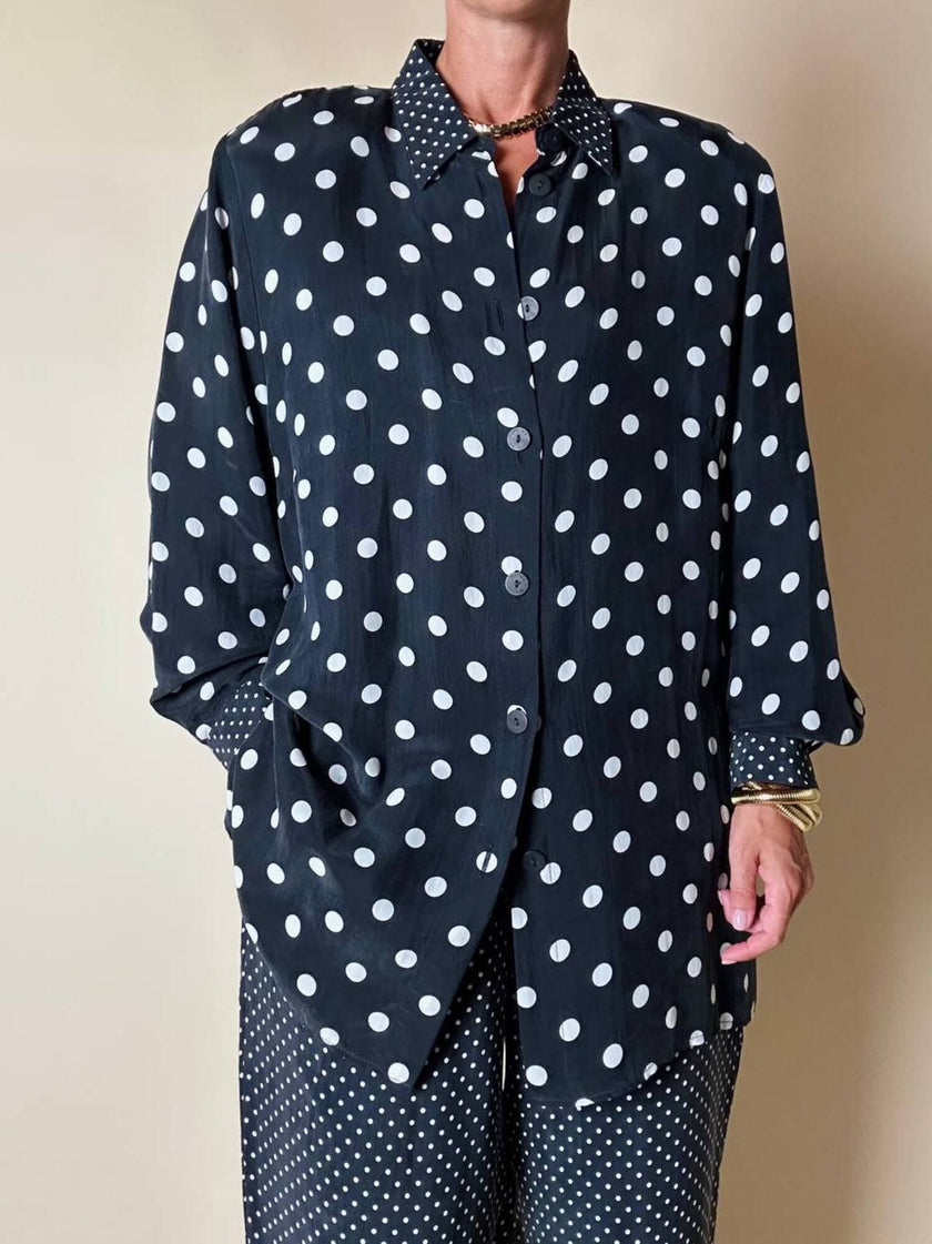 Completo oversize nero a pois bianchi in Cupro “Divina”