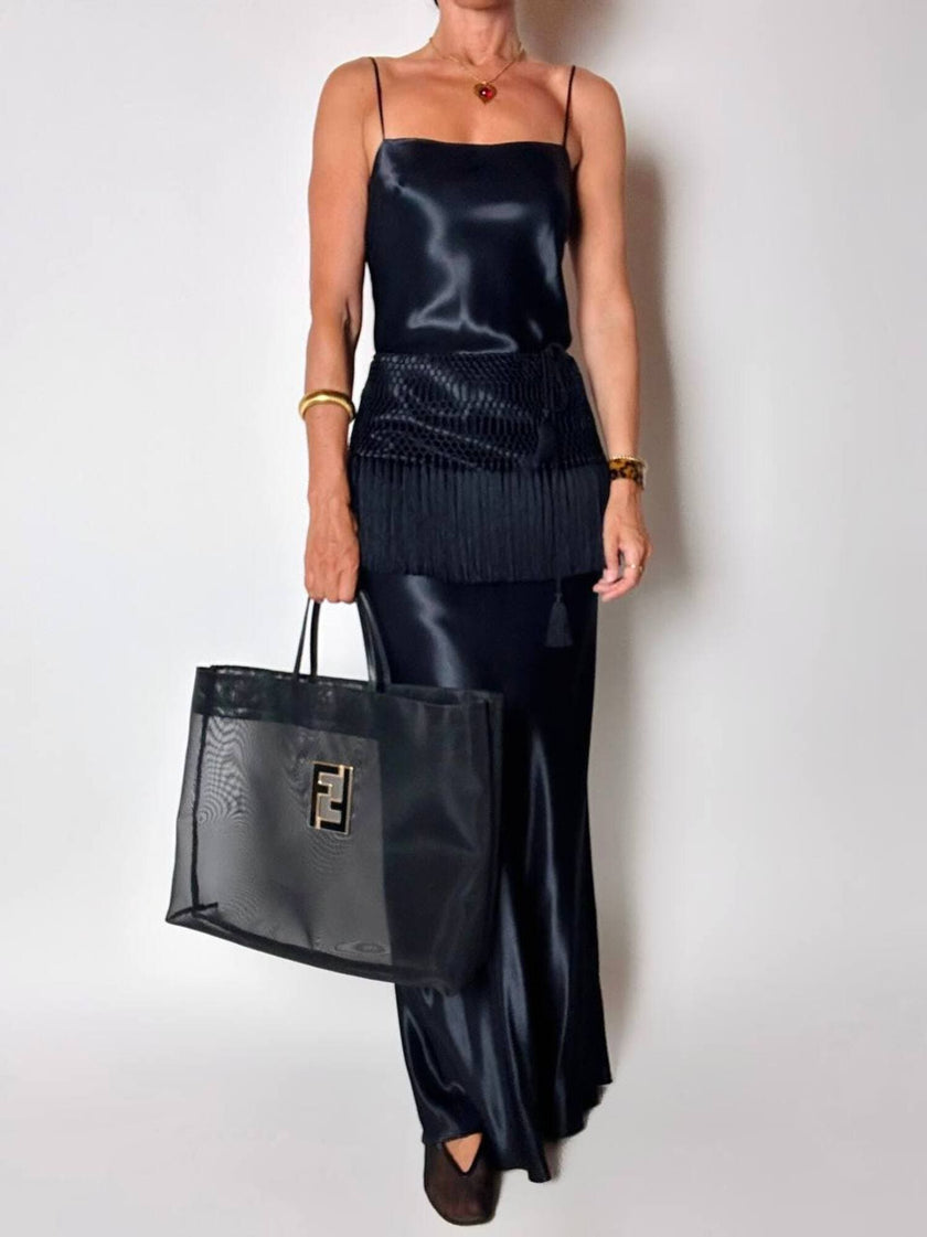 Borsa vintage Fendi in rete mesh nera con maxi logo FF
