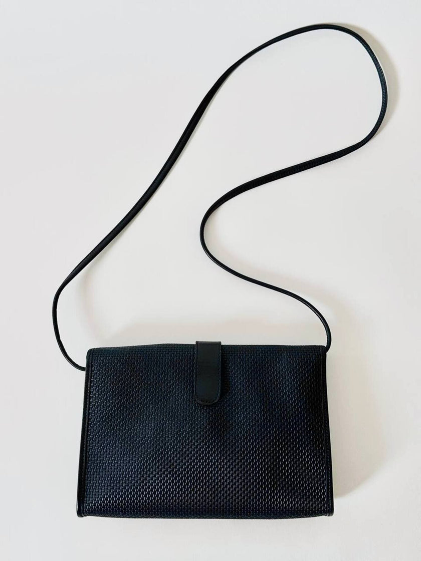 Borsa bandoulière vintage Yves Saint Laurent in tessuto plastificato e pelle blu notte