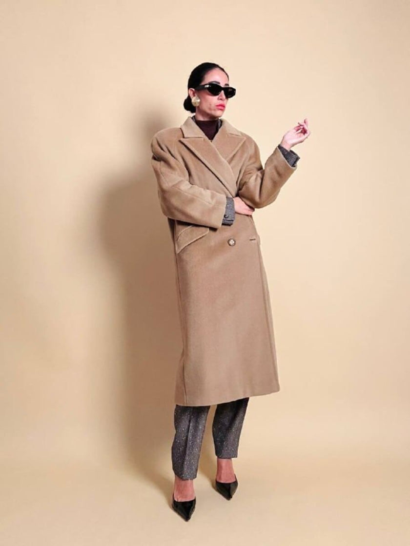 Cappotto doppiopetto in drap di lana cammello 