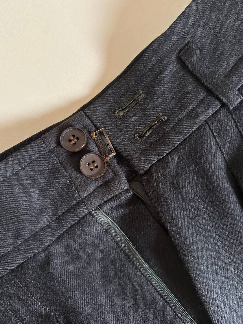 Pantalone Yves Saint Laurent a vita alta con pince alla francese in lana verde cacciatore