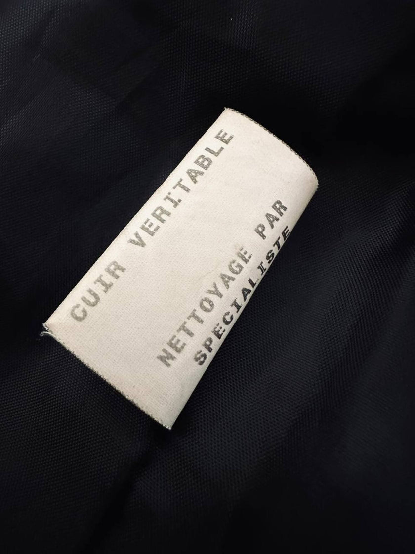 Blazer vintage in pelle nera Elizé Paris sciancrato con bottoni ricoperti in pelle