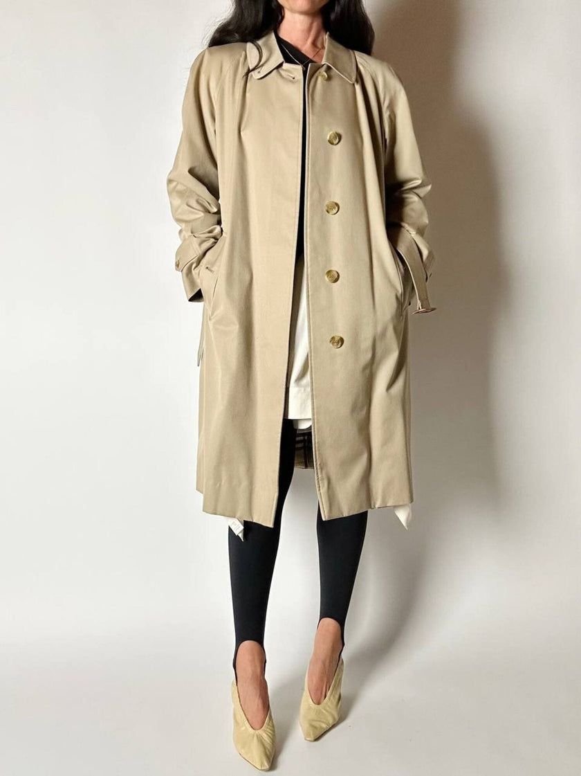 Vintage Burberry’s Trenchcoat aus beigem Gabardine mit passendem Gürtel und Check-Futter