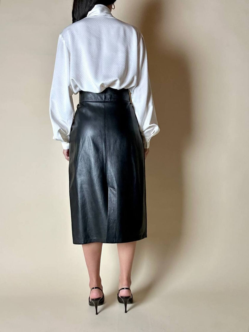 Gonna longuette vintage in pelle nera con cinturini regolabili in vita