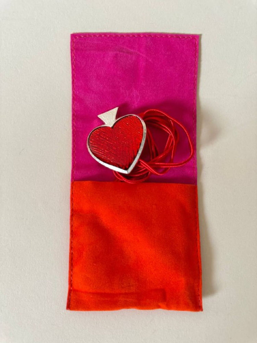 Spilla/Ciondolo a forma di cuore di picche “Yves Saint Laurent”