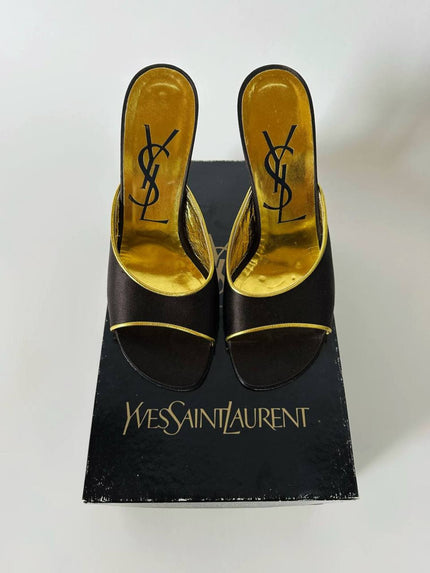 Sabot vintage Yves Saint Laurent in raso di seta color liquirizia con dettagli oro
