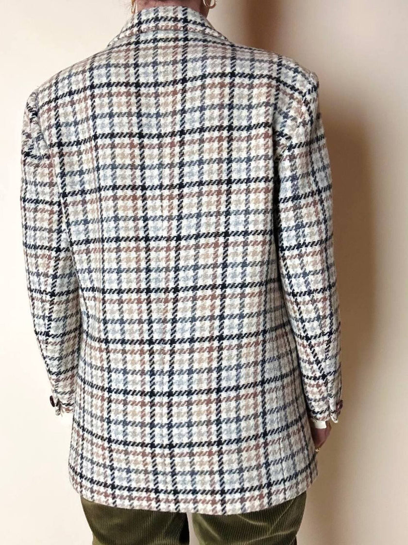 Guy Laroche Sportswear glen check wool double-breasted blazer with leather and metal buttons