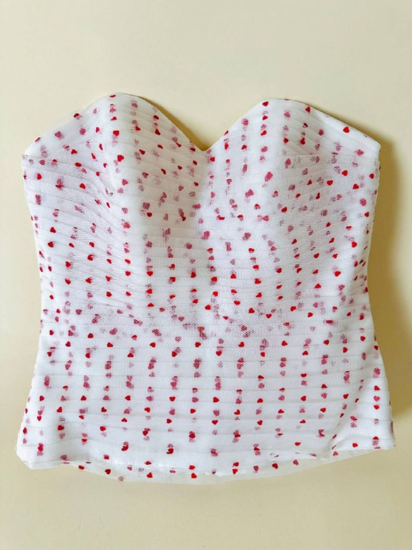 Bustier in tulle bianco plissé con piccoli cuori rossi