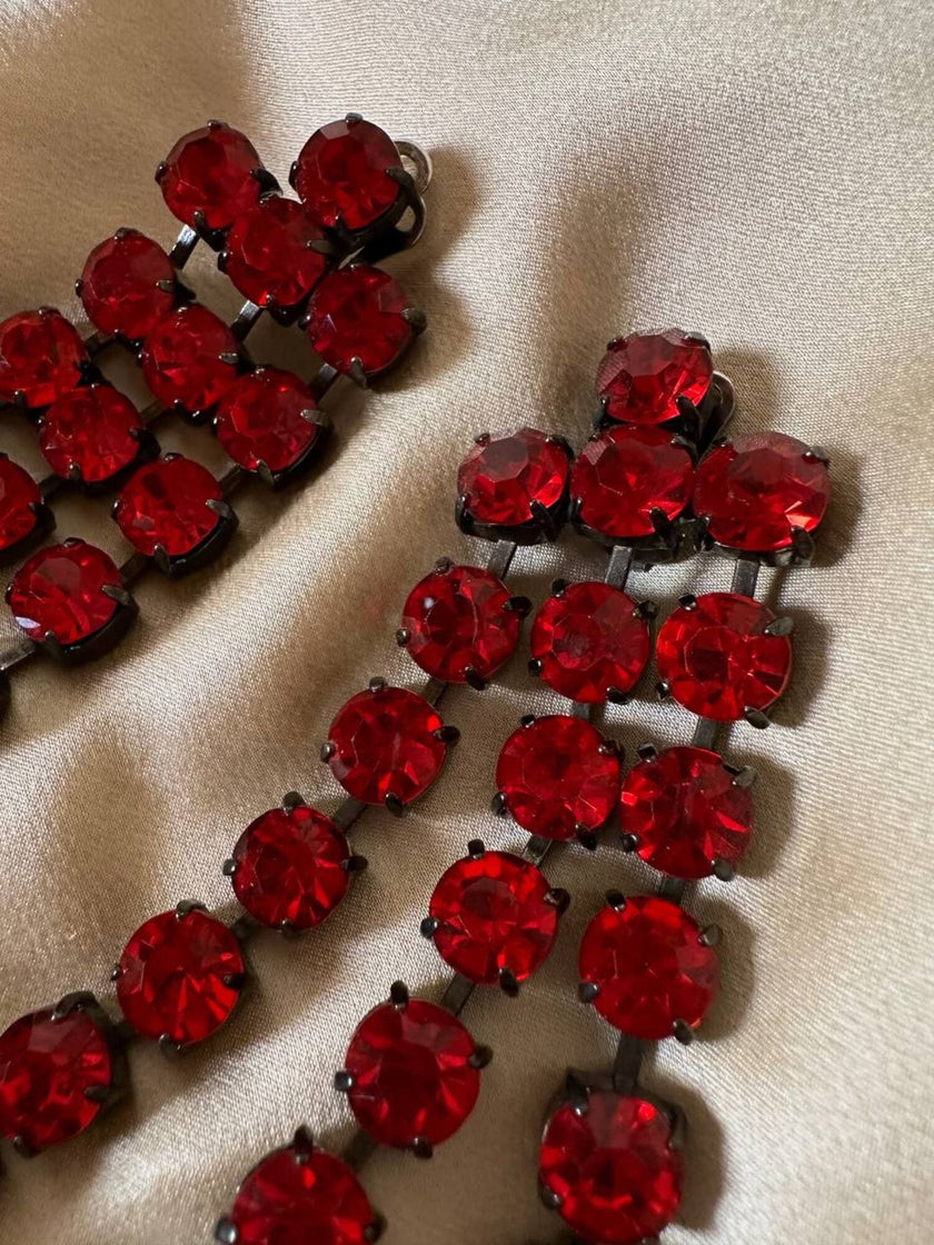 Maxi clip a fanges in cristalli rosso rubino
