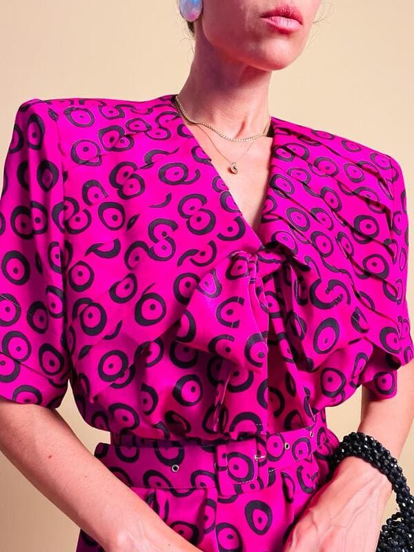 Abito bouganville con pattern nero a pois