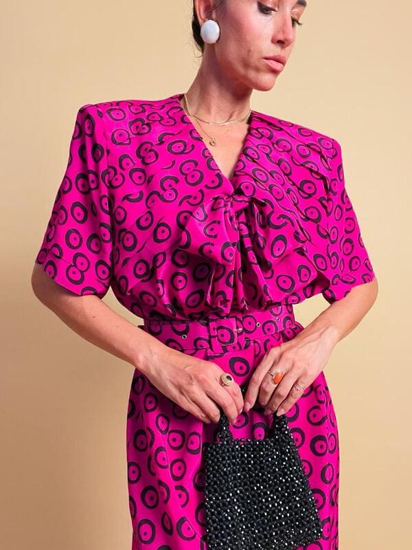 Abito bouganville con pattern nero a pois