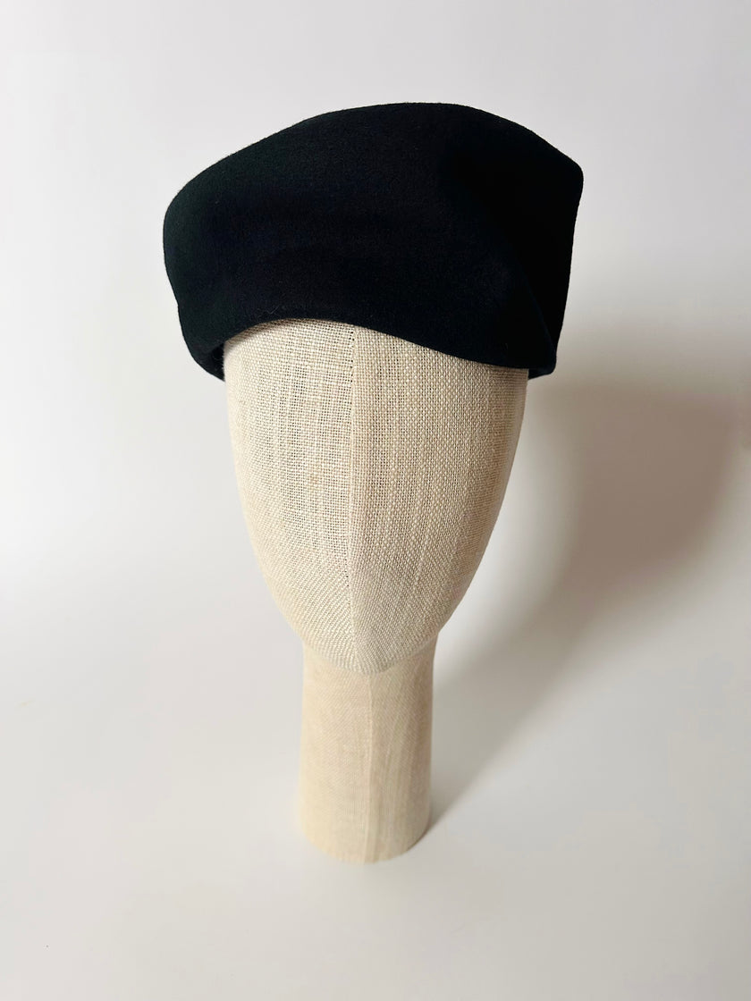 Cappello vintage Benetton modelllo Pillbox in lana nera nuovo con cartellino