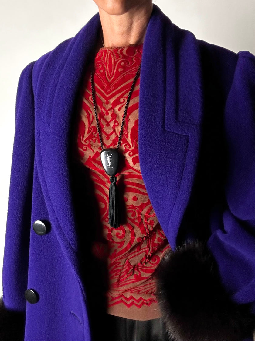 Cappotto vintage blu violaceo in lana con polsi in pelliccia di volpe nera