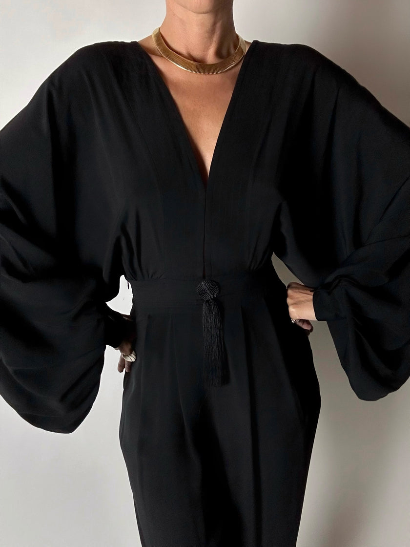 Jumpsuit vintage Emilio Pucci nera con maniche a pipistrello e nappa couture